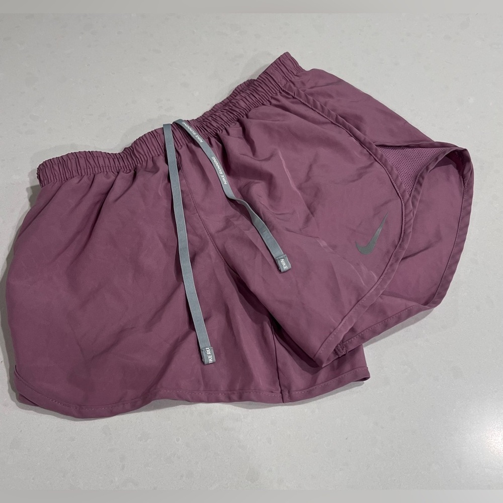 Nike Womens Dri-Fit Running Athletic Short with Liner Mauve/Dusty Rose Xsmall